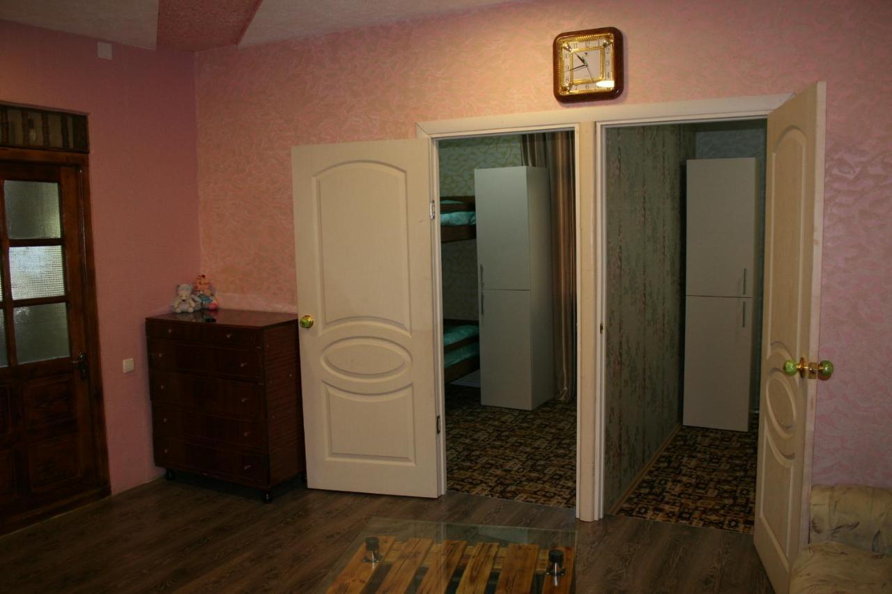 Guest House Nima Borjomi ภายนอก รูปภาพ